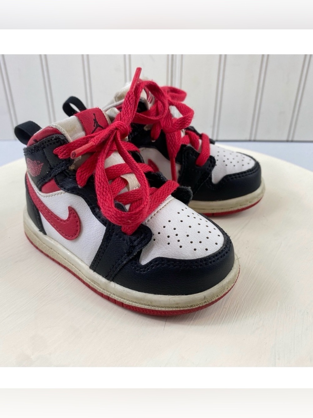 Nike Air Jordan Mid Very Berry Black Red White Sz 5C Toddler KIDS